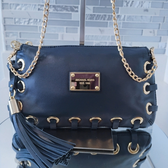 Michael Kors Handbags - EUC Michael Kors Crossbody - Blue Leather w/Tassel (MSRP $328)